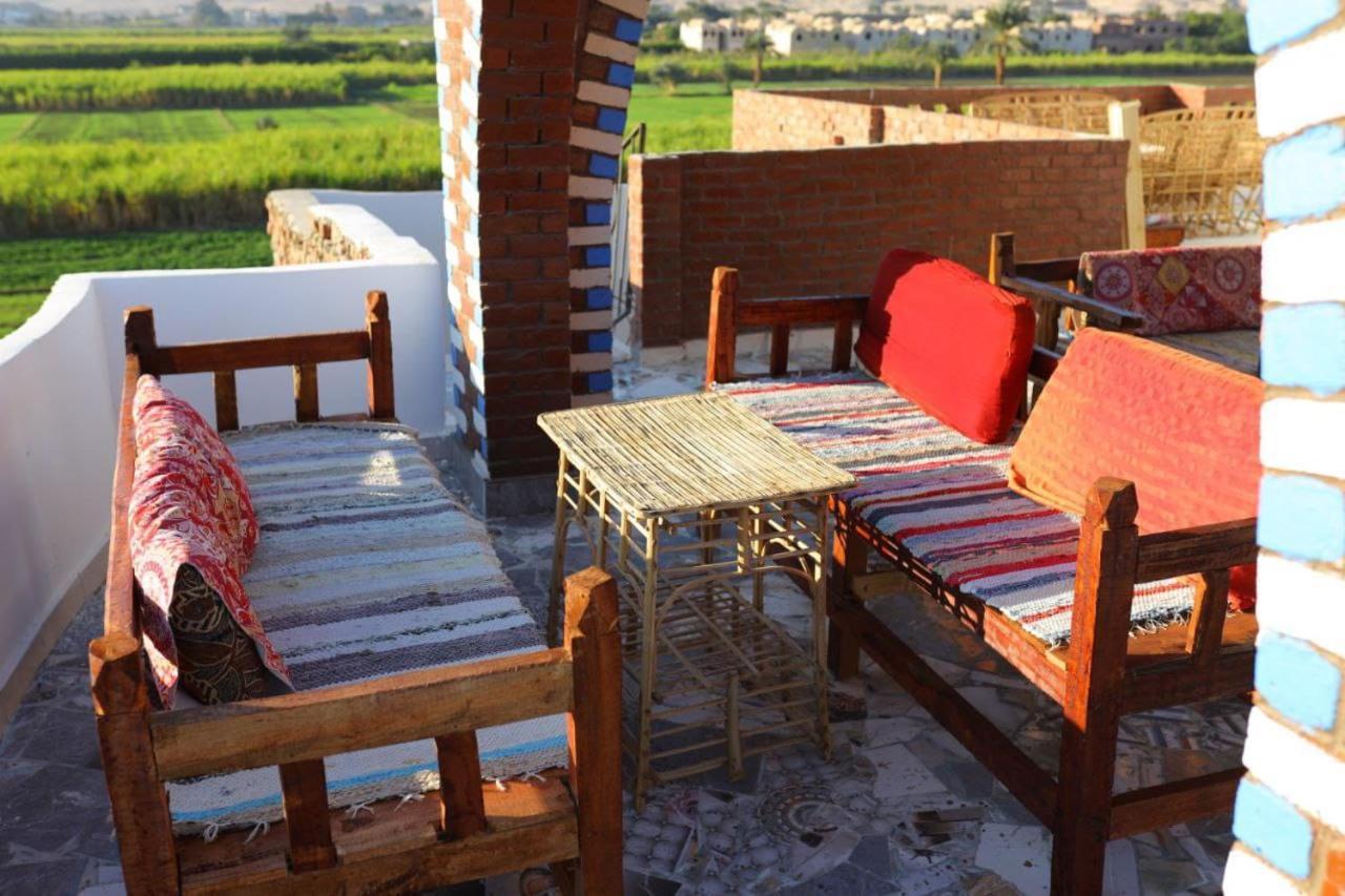 Quiet Gate Guest House Al Aqalitah Exterior foto