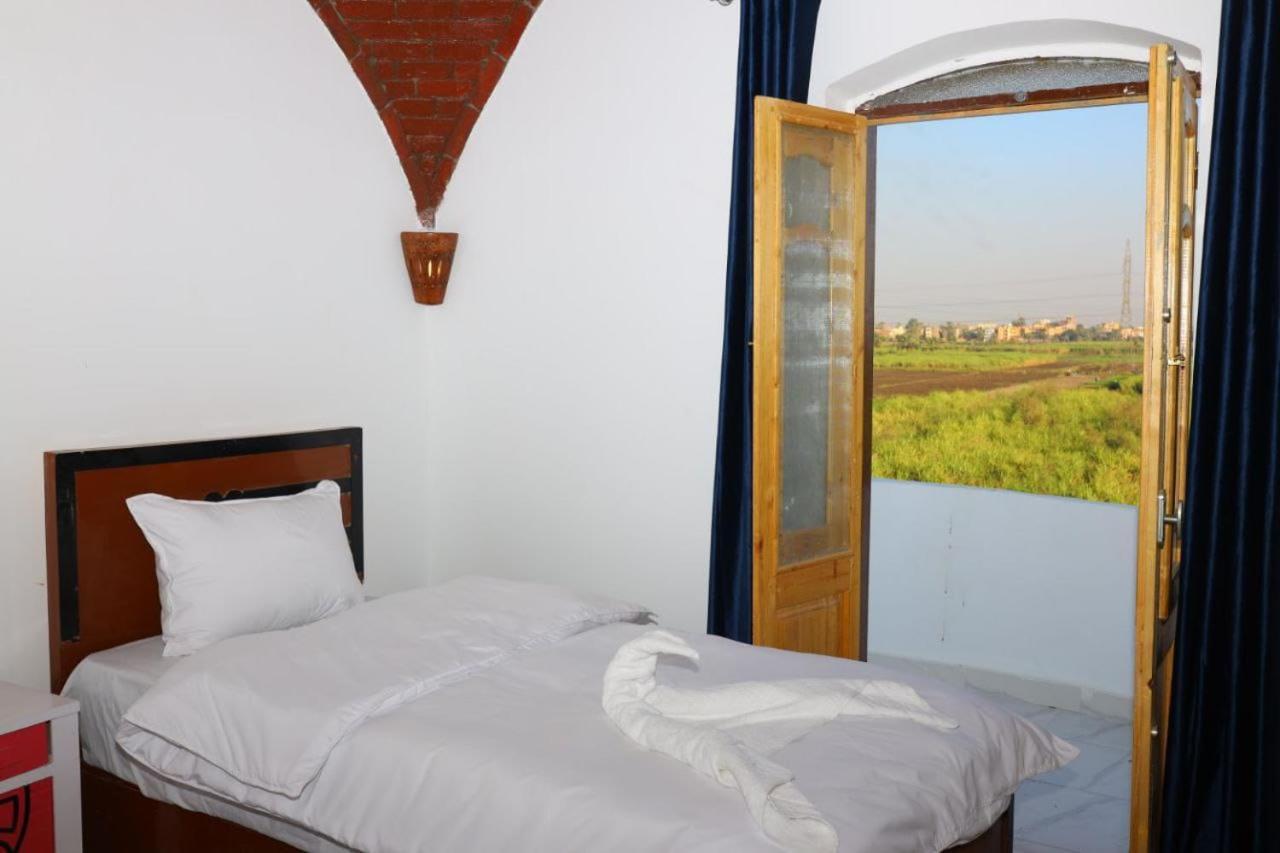 Quiet Gate Guest House Al Aqalitah Exterior foto