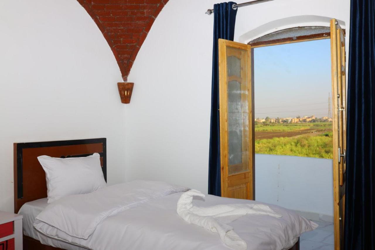 Quiet Gate Guest House Al Aqalitah Exterior foto