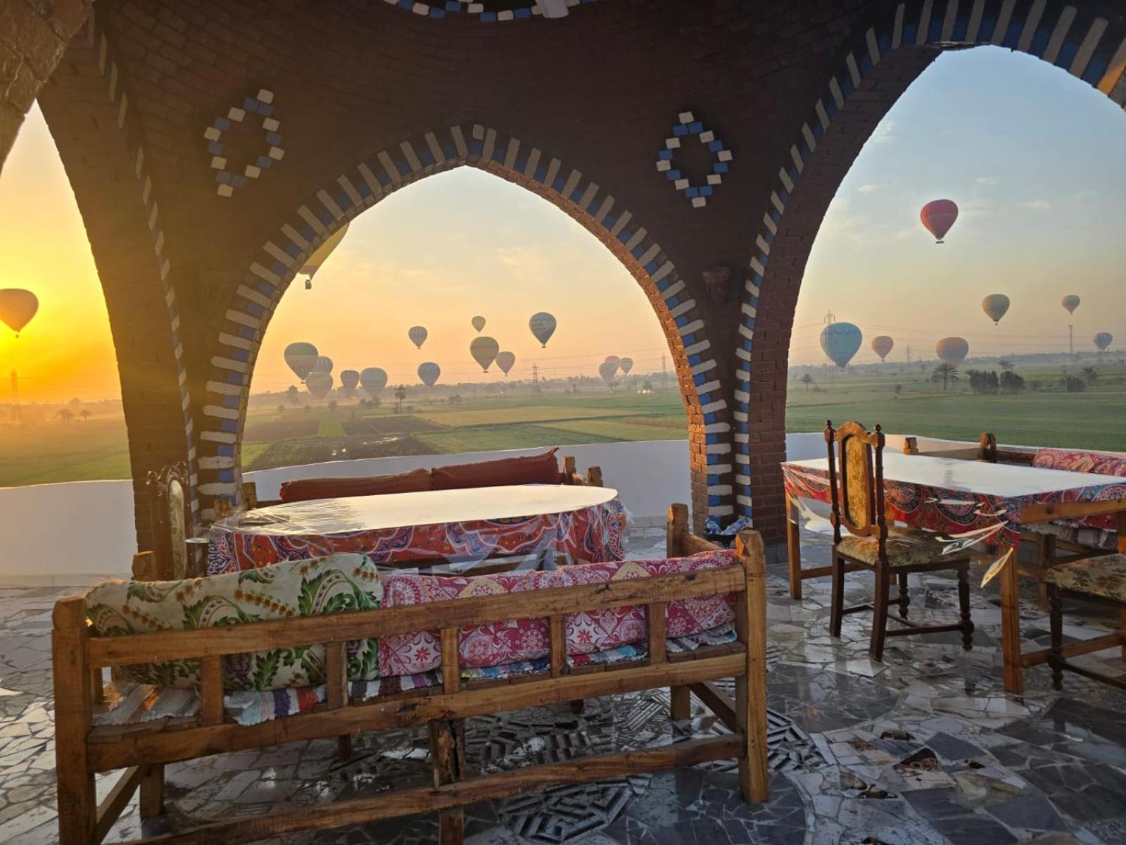 Quiet Gate Guest House Al Aqalitah Exterior foto
